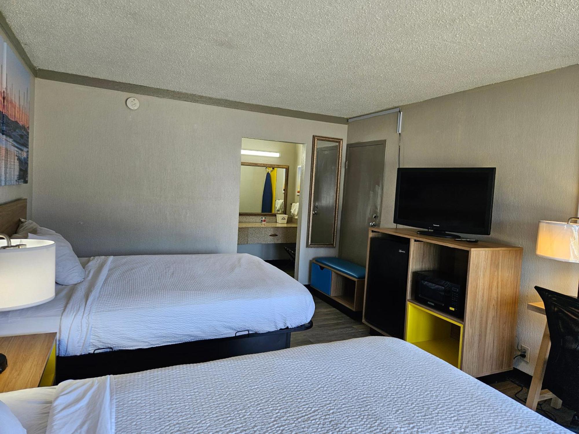 Days Inn By Wyndham Washington Eksteriør billede